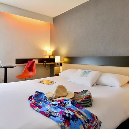 Kyriad Tours Sud - Chambray Les Tours Екстер'єр фото