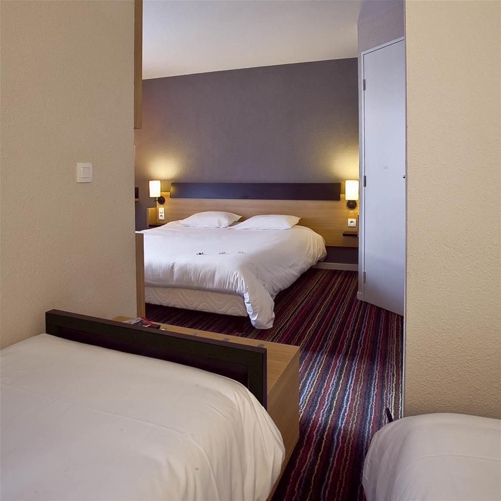 Kyriad Tours Sud - Chambray Les Tours Екстер'єр фото