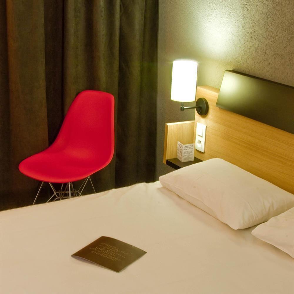 Kyriad Tours Sud - Chambray Les Tours Екстер'єр фото
