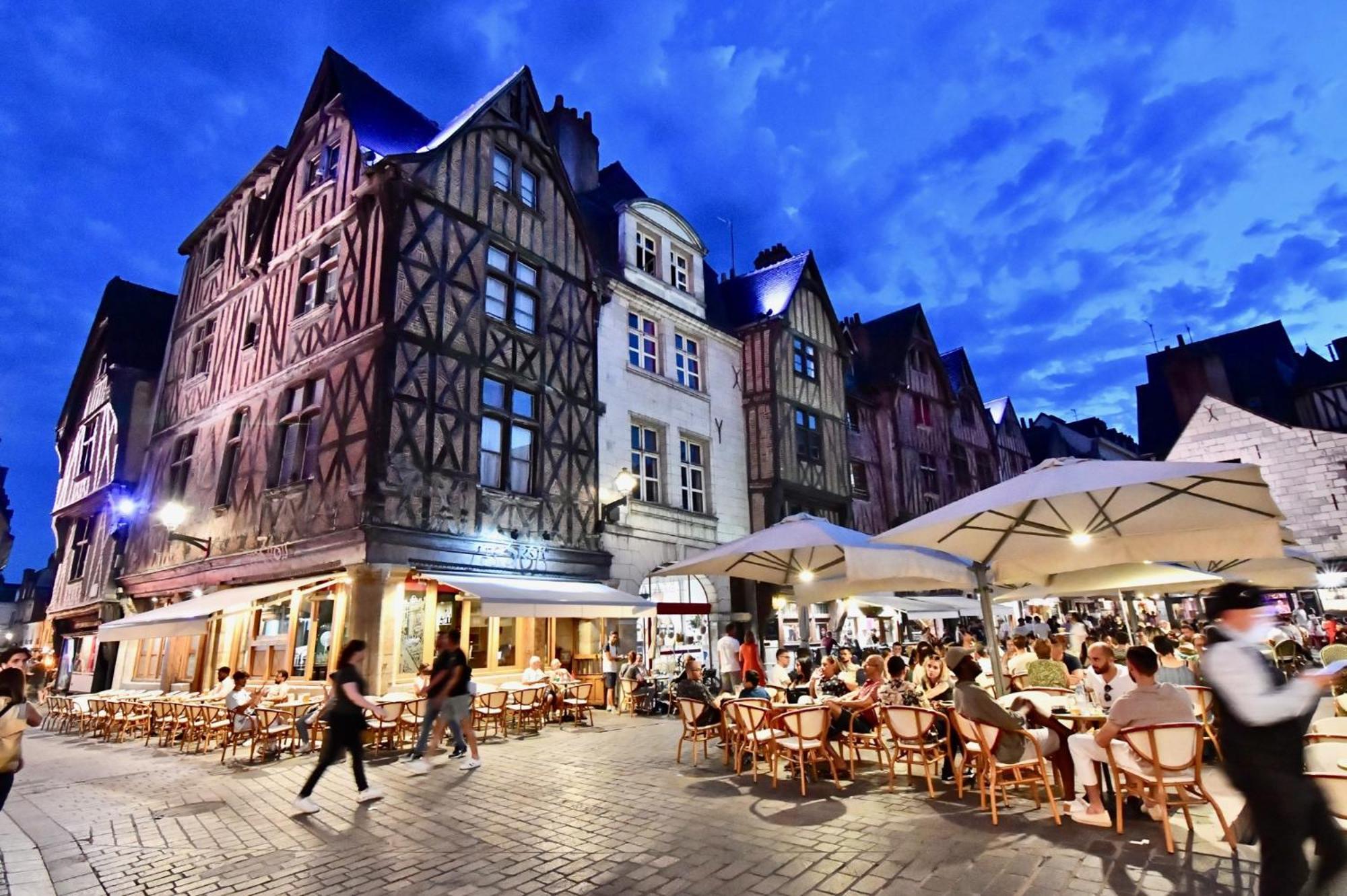 Kyriad Tours Sud - Chambray Les Tours Екстер'єр фото